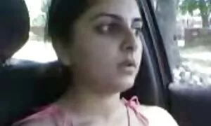 يبتسم الشاب الآسيوية بالإصبع لها L. رقص سكس مباشر على الكاميرا فيديو إباحي 