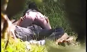 تم منح فتاة ذات قنوات سكسي بث مباشر شعر بني ، جميلة لرجل قوي على غطاء السيارة في الغابة في الغابات فيديو إباحي 