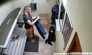 امرأة ناضجة مع كبير الثدي أحب أن يكون مارس الجنس من قبل كبير و بث مباشر سكسي عراقي خبرة رجل الديك فيديو إباحي 