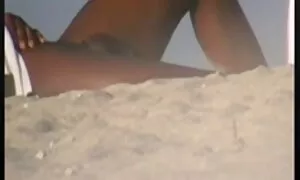 خنثى الحصول على هزة الجماع من لطيف الجماع مع قنوات بث مباشر سكسي وهمية فيديو إباحي 